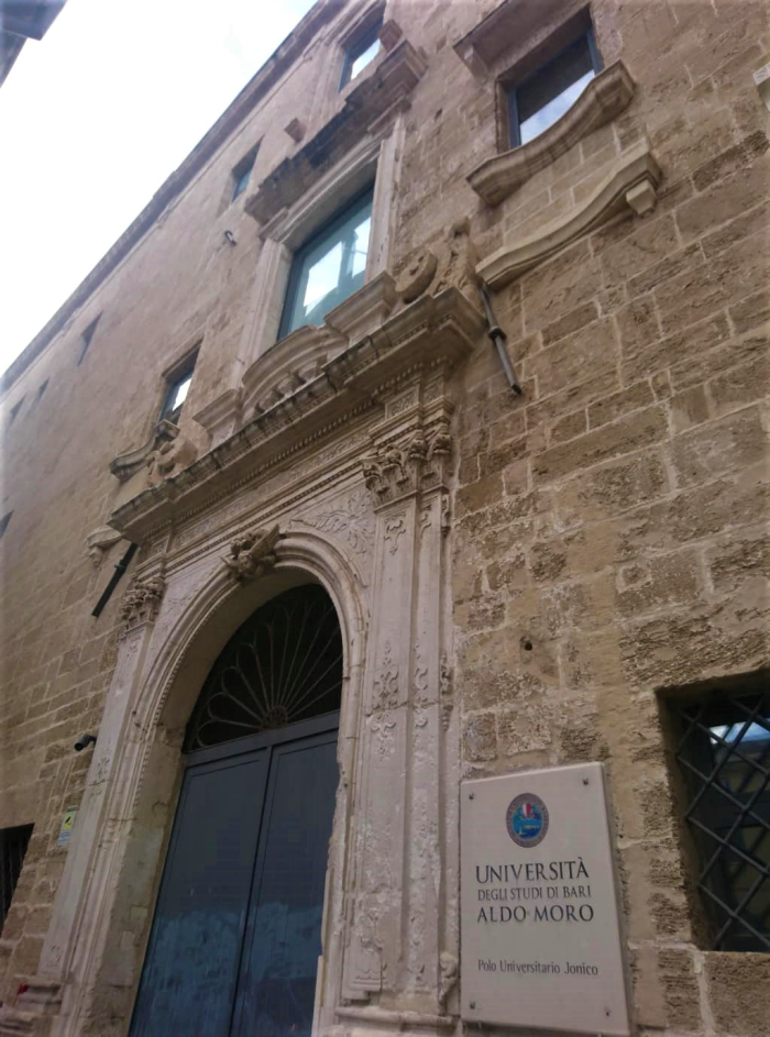 Palazzo_D'Aquino_di_Taranto.png